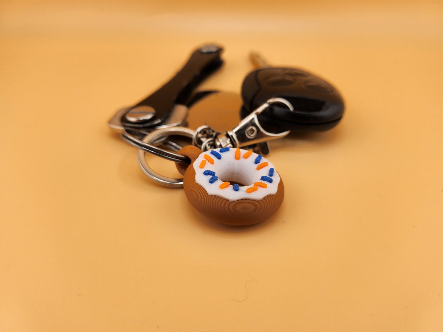 Donut Keychain / Keychain / Donut / Food / Delicious Keychain