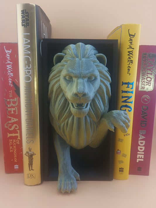 Lion Book Nook | Fantiasy Reader | Book Reader | Animal Kingdom | 3D Printed | Gifts